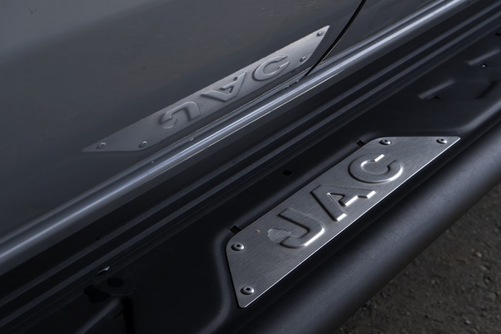 Exterior-de-la-camioneta-t9-aventura-advance-de-jac-motors-1-1024x683