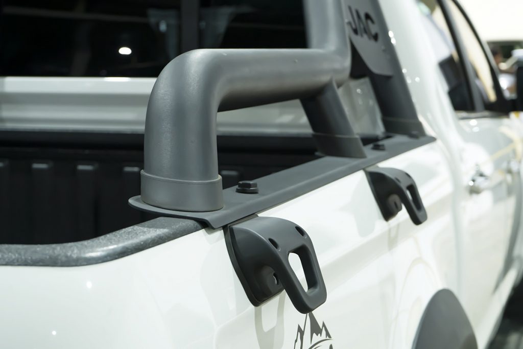 Exterior-de-la-t8-aventura-luxury-de-jac-motors-venezuela-13-1024x683