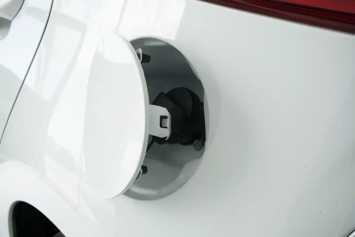 Exterior-del-vehiculo-js2-arena-de-jac-motors-venezuela-03