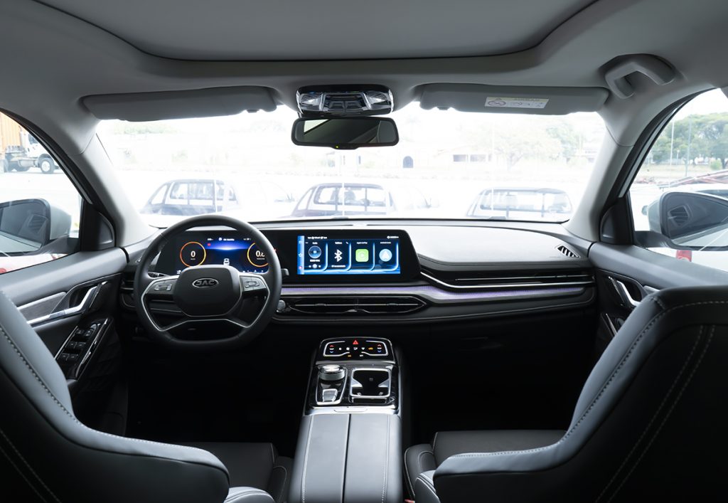 INterior-del-tepuy-js6-de-jac-motors-venezuela-1024x707