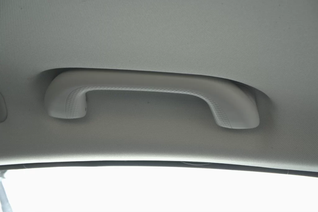 Interior-del-j7-de-jac-motors-venezuela-11-1024x683
