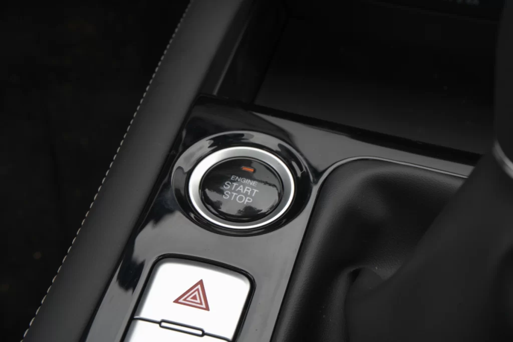 Interior-del-j7-de-jac-motors-venezuela-7-1024x683