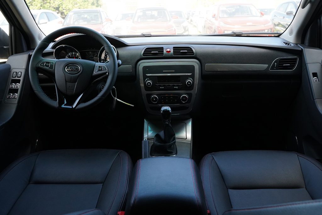 interior-de-la-t6-la-venezolana-de-jac-motors-venezuela-6-1024x683