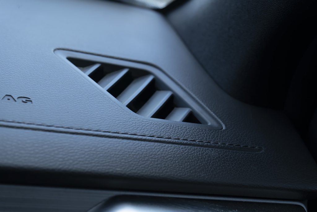 interior-de-la-t8-aventura-luxury-de-jac-motors-venezuela-2-1024x683