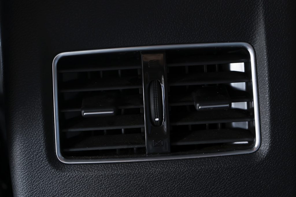 interior-de-la-t8-aventura-luxury-de-jac-motors-venezuela-5-1024x683