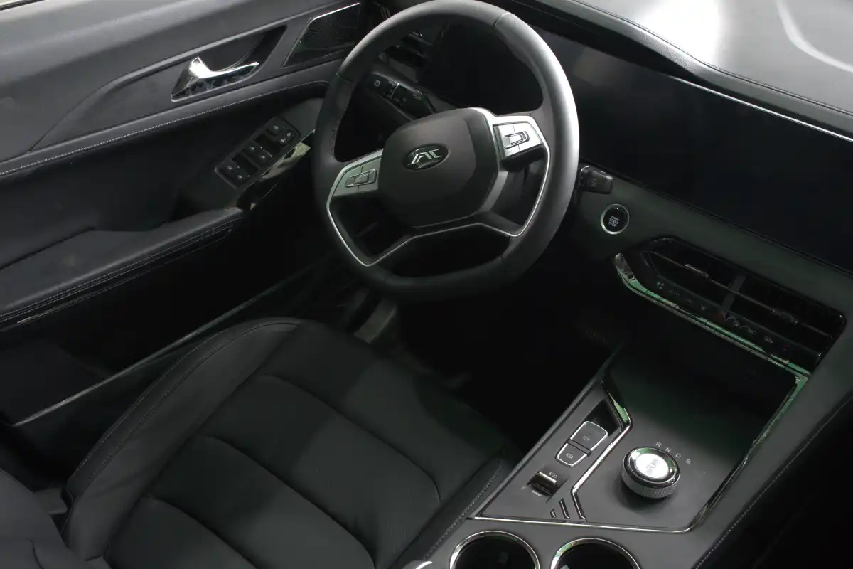 interior-del-js8-pro-savanna-de-jac-motors-8